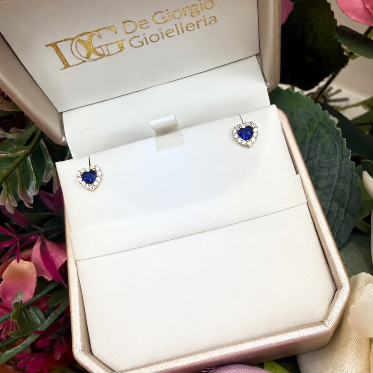 ORECCHINI CUORE CON ZIRCONI BLU E BIANCHI IN ORO 18 KT