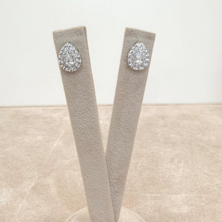 ORECCHINI A GOCCIA CON ZIRCONI IN ORO BIANCO 18 KT (750)