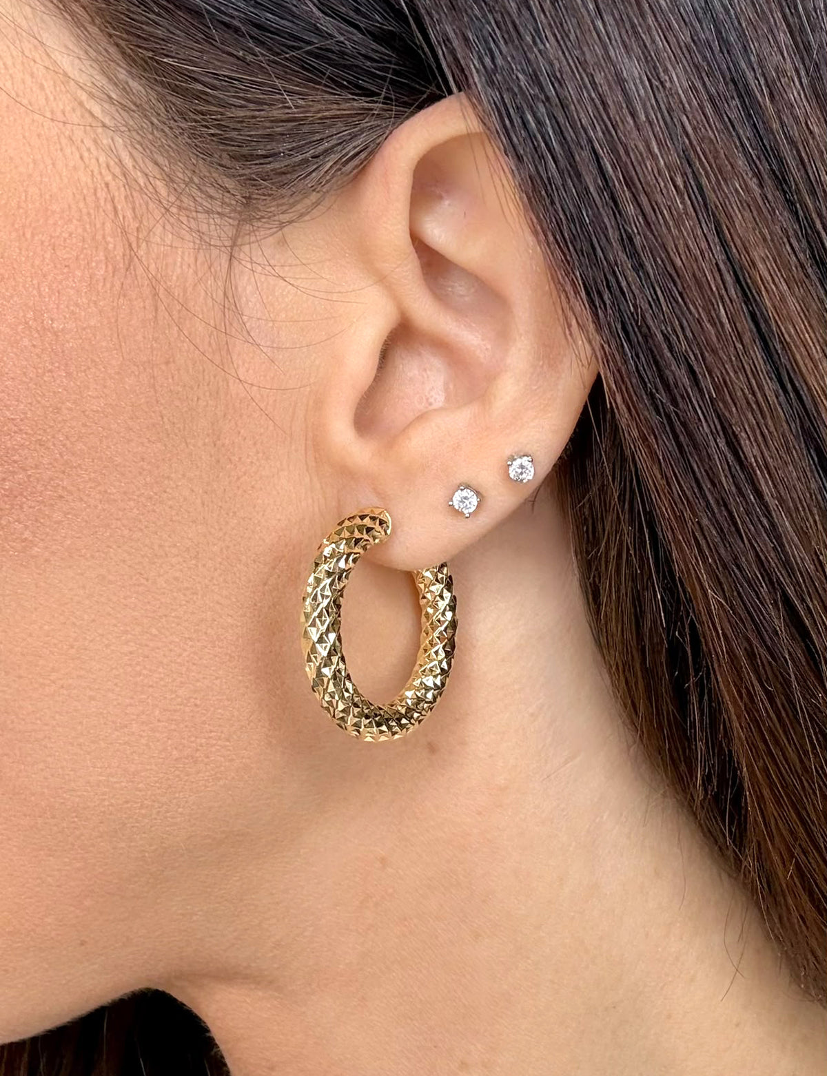 ORECCHINI A CERCHIO SFACCETTATI IN ORO GIALLO 18 KT (750)