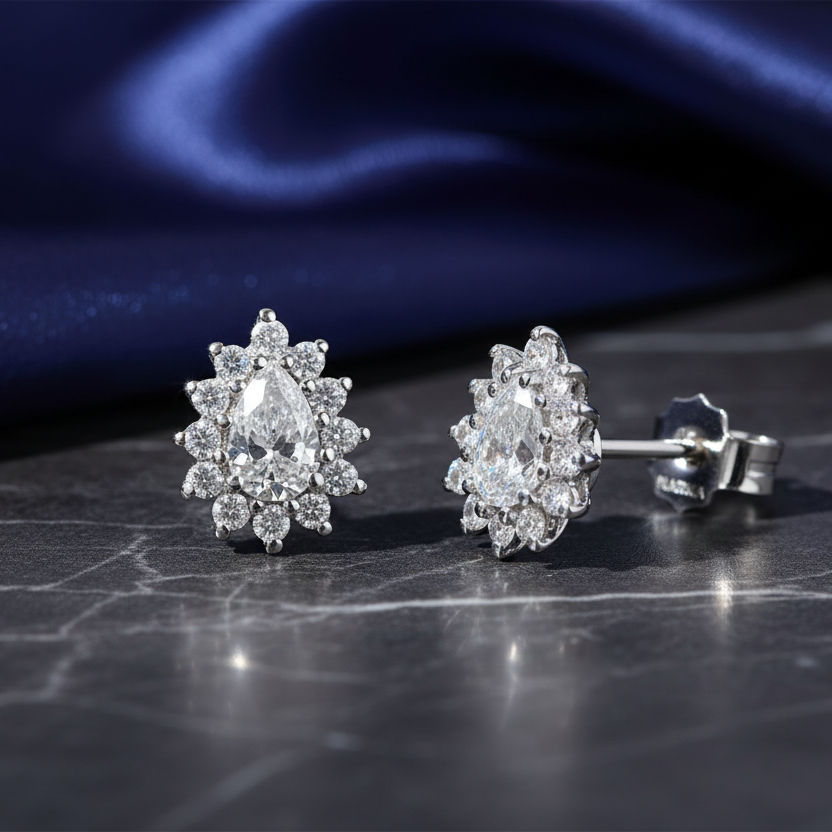 ORECCHINI IN ORO BIANCO 18KT CON DIAMANTI TAGLIO GOCCIA