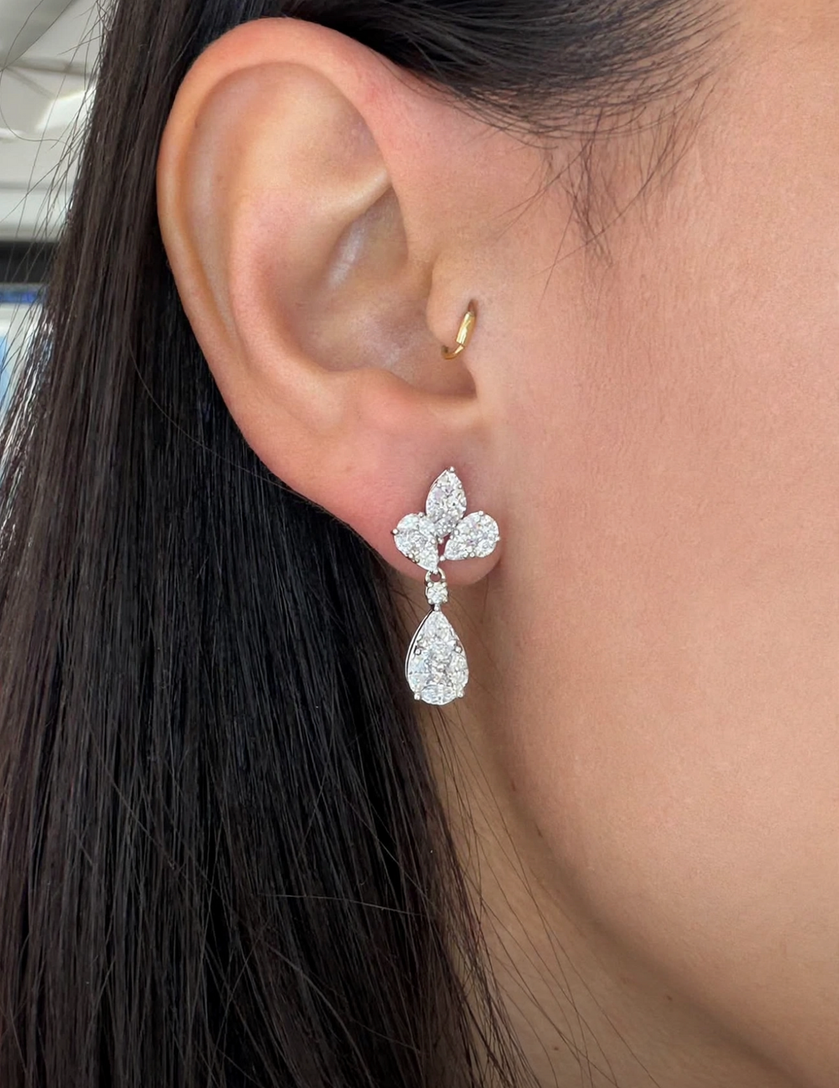 ORECCHINI IN ORO BIANCO 18KT DIAMANTI E BAGUETTE